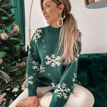 Charming Snowflake Holiday Sweater for Women: Celebrate in Comfort and Style - Très Elite