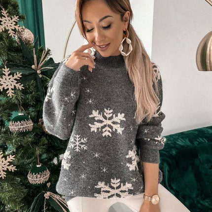 Charming Snowflake Holiday Sweater for Women: Celebrate in Comfort and Style - Très Elite