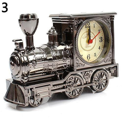 Charming Steam Engine Alarm Clock - Vintage Timepiece for Train Lovers - Très Elite