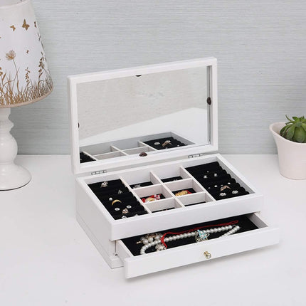 Charming Vintage Wooden Jewelry Chest with Mirror - A Touch of Elegance - Très Elite