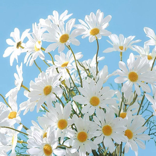 Charming White Daisy Ensemble - 5-Piece Artificial Floral Stem Collection for Elegant Home Accents - Très Elite