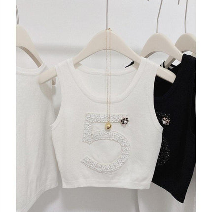 Chic 3D Knit Sleeveless Vest for Modern Women