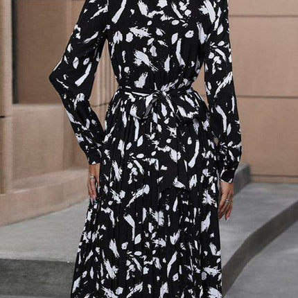 Chic Black Floral Long-Sleeved Maxi Dress - A Wardrobe Must-Have for Women - Très Elite