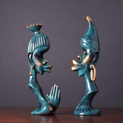 Chic Black Resin Love Sculptures for Elegant Home Decor - Très Elite