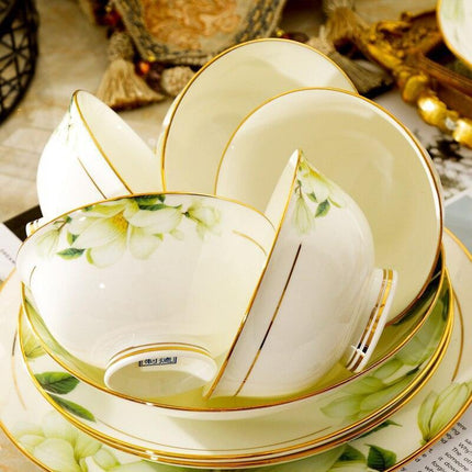 Chic Ceramic Soup Pot and Spoon Set for Elevated Dining Experiences - Très Elite