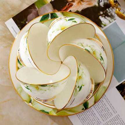 Chic Ceramic Soup Pot and Spoon Set for Elevated Dining Experiences - Très Elite