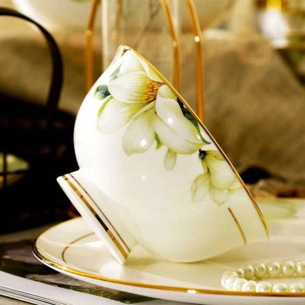 Chic Ceramic Soup Pot and Spoon Set for Elevated Dining Experiences - Très Elite