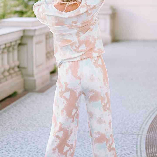 Chic Comfort: Stylish Printed Lounge Ensemble with Long Sleeve Top and Flowy Pants