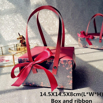 Chic Customizable Cake Box Set of 5 for Special Celebrations