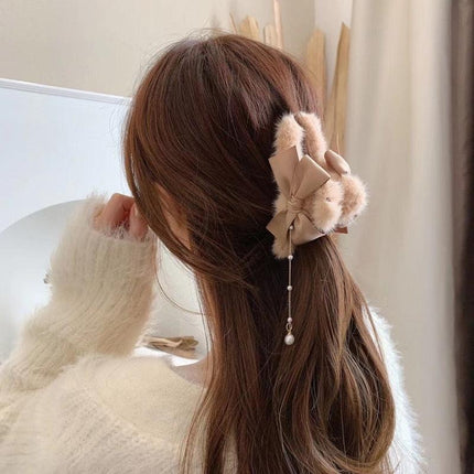 Chic Faux Fur Bow Hair Claw - Winter Essential Accessory for Women