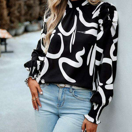Chic Floral Turtleneck Blouse with Puff Sleeves - Stylish Women's Top - Très Elite