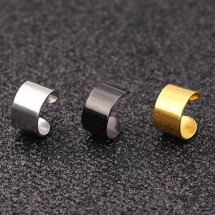 Chic Golden Stainless Steel Clip-On Ear Cuffs - Stylish Accessory for Everyone - Très Elite