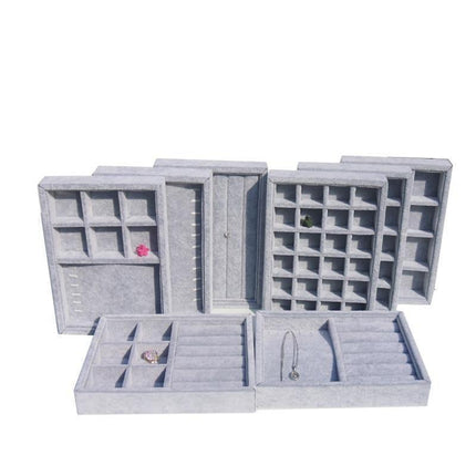 Chic Gray Velvet Jewelry Storage Tray - Stylish Organizer for Treasured Accessories - Très Elite