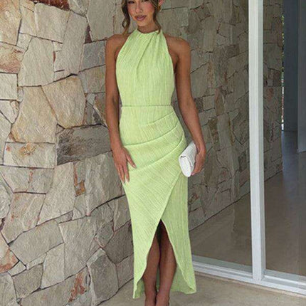 Chic Halter Neck Dress - A Stylish Essential for Women - Très Elite