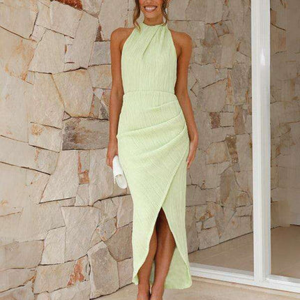 Chic Halter Neck Dress - A Stylish Essential for Women - Très Elite