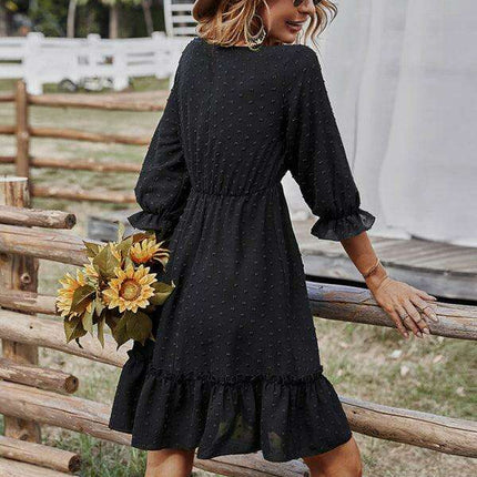 Chic Lace-Embellished Slim Fit Bodycon Dress for Women - Très Elite
