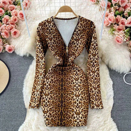 Chic Leopard Print Bodycon Dress - Autumn 2022 Luxe Essential - Très Elite