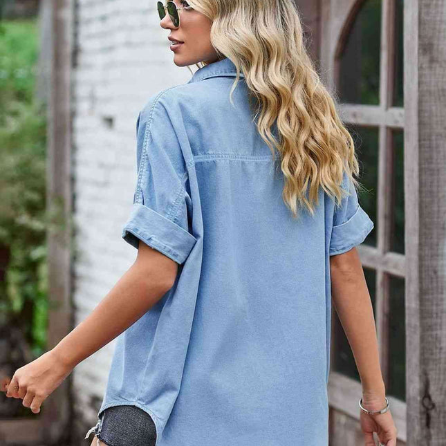 Chic Longline Denim Jacket with Classic Collar and Practical Pockets