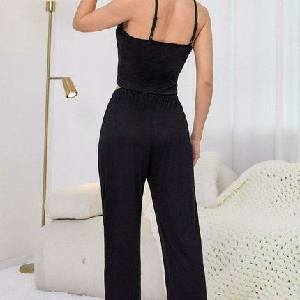 Chic Monochrome Lounge Set with Cropped Cami and Pants - Très Elite