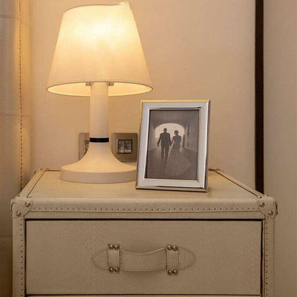 Chic Nordic Magnetic Photo Frame Set with Stylish Stand for Elegant Displays - Très Elite