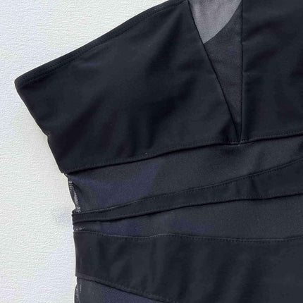Chic One-Shoulder Swimwear with Convertible Padding - Très Elite