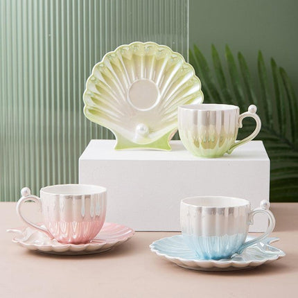 Chic Pearl Shell Ceramic Mugs: Elevate Your Sipping Experience - Très Elite