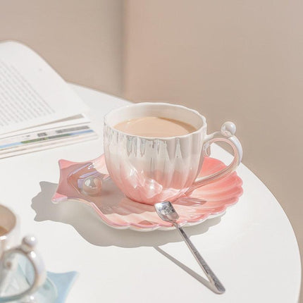 Chic Pearl Shell Ceramic Mugs: Elevate Your Sipping Experience - Très Elite