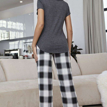 Chic Plaid V-Neck Short Lounge Set: Trendy Two-Piece Comfort Wear - Très Elite