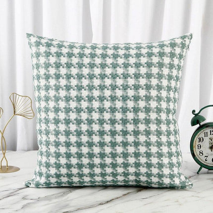 Chic Reversible Black and White Pillow Covers Featuring Houndstooth & Checkered Designs - Très Elite
