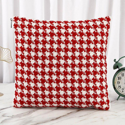 Chic Reversible Black and White Pillow Covers Featuring Houndstooth & Checkered Designs - Très Elite