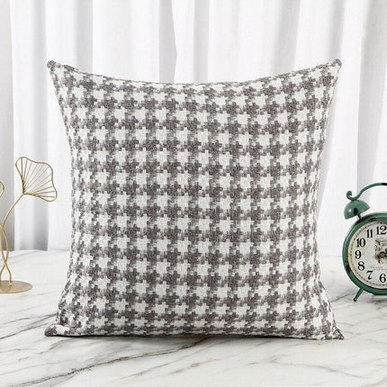 Chic Reversible Black and White Pillow Covers Featuring Houndstooth & Checkered Designs - Très Elite