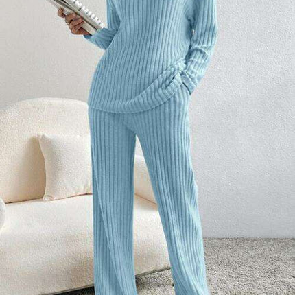 Chic Ribbed V-Neck Lounge Set - Ultimate Comfort Attire - Très Elite