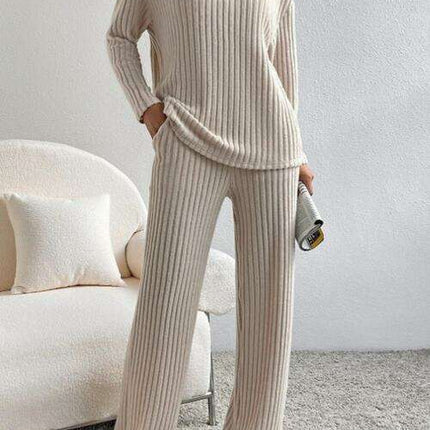 Chic Ribbed V-Neck Lounge Set - Ultimate Comfort Attire