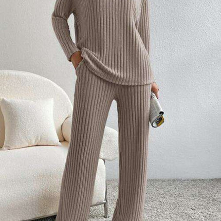 Chic Ribbed V-Neck Lounge Set - Ultimate Comfort Attire