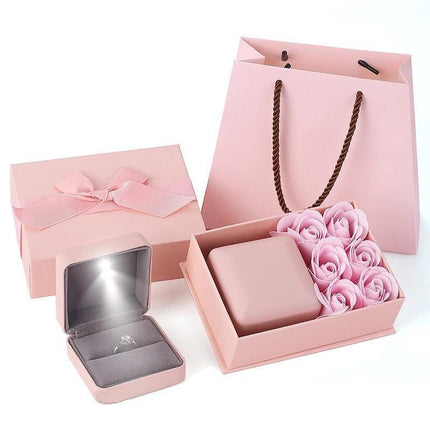 Chic Rose Blossom Jewelry Organizer: Stylish Storage for Rings, Earrings, and Necklaces - Très Elite