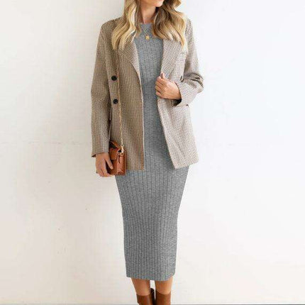 Chic Sleeveless Ribbed Bodycon Dress with Modern Elegance - Très Elite