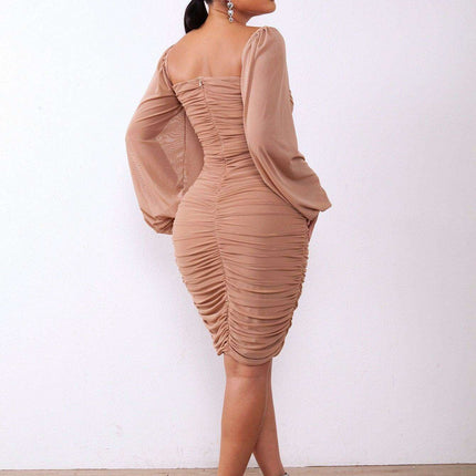 Chic Square Neck Ruched Bodycon Dress with Elegant Zip-Back