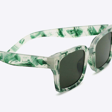 Chic Square UV400 Protective Sunglasses with Durable Polycarbonate Frame - Très Elite