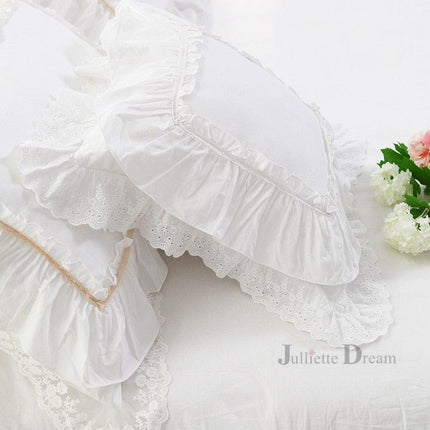 Chic Striped Ruffled Lace Pillowcase for Stylish Home Accents - Très Elite