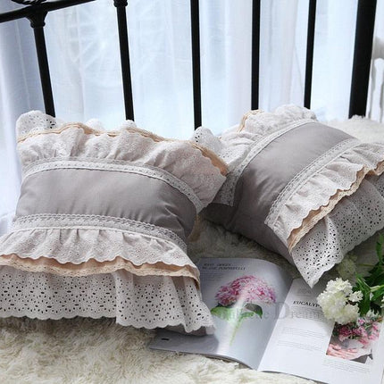 Chic Striped Ruffled Lace Pillowcase for Stylish Home Accents - Très Elite