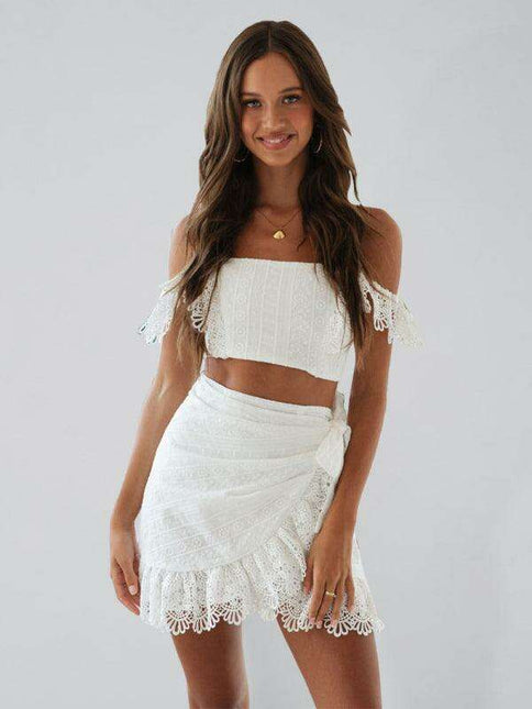 Chic Summer Lace Off-Shoulder Co-ord Set with Ruffled Skirt