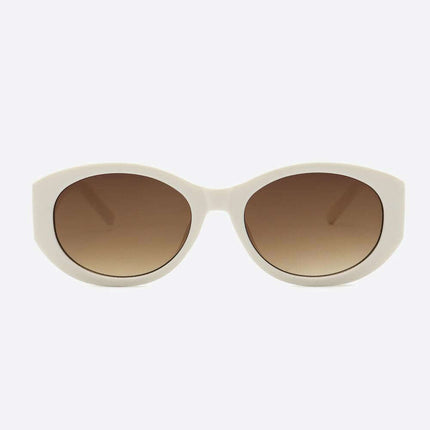 Chic UV400 Oval Sunglasses with Lightweight and Durable Frame - Très Elite