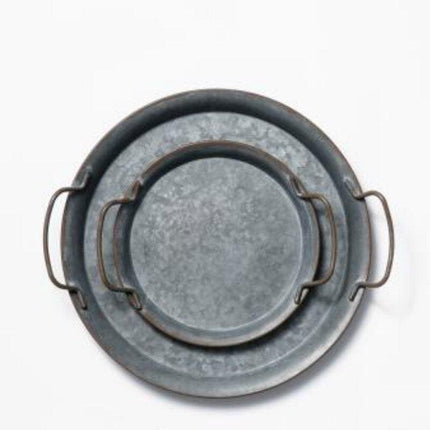 Chic Vintage Iron Bread Tray with Sturdy Handles for Elegant Home and Restaurant Use - Très Elite