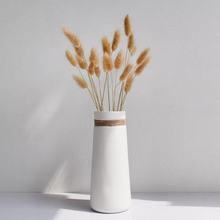 Chic White Ceramic Vase with Rustic Hemp Rope Detail - Perfect for Stylish Floral Arrangements.