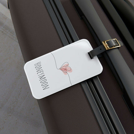 Chic Winter Travel Acrylic Luggage Tag with Leather Attachment for Fashionable Adventurers - Très Elite