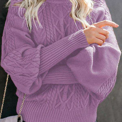 Chic Women's Cozy Twist-Detail Sweater with Mid Collar - Très Elite