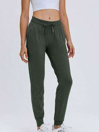 Chic and Functional: Trendy Tied Joggers with Versatile Pockets