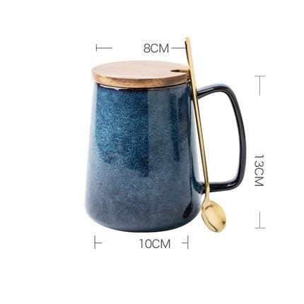 Classic Retro Ceramic Coffee Mug Set with Spoon and Lid - 600ml Capacity - Très Elite