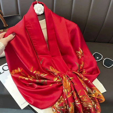 Coastal Charm: Elegant Multi-Hued Beach Scarf - Stylish UV Protection - Très Elite
