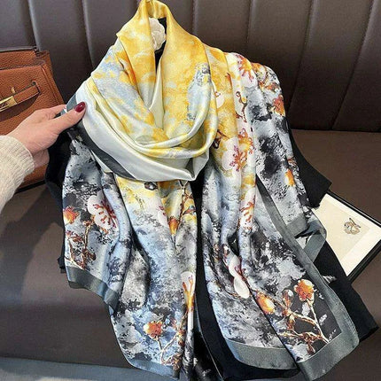Coastal Charm: Elegant Multi-Hued Beach Scarf - Stylish UV Protection - Très Elite
